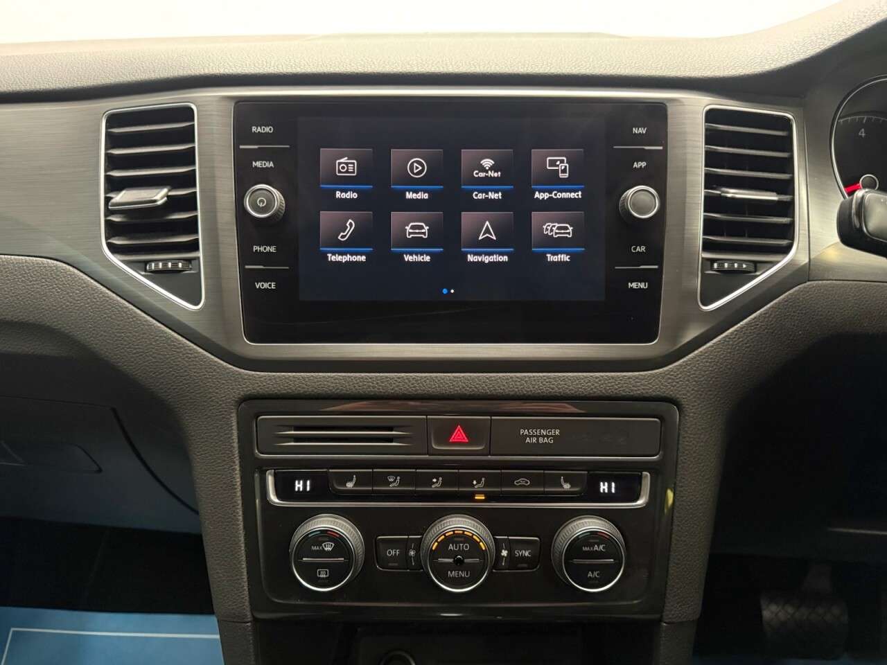 2020 VOLKSWAGEN GOLF SV 2020 VOLKSWAGEN GOLF SV