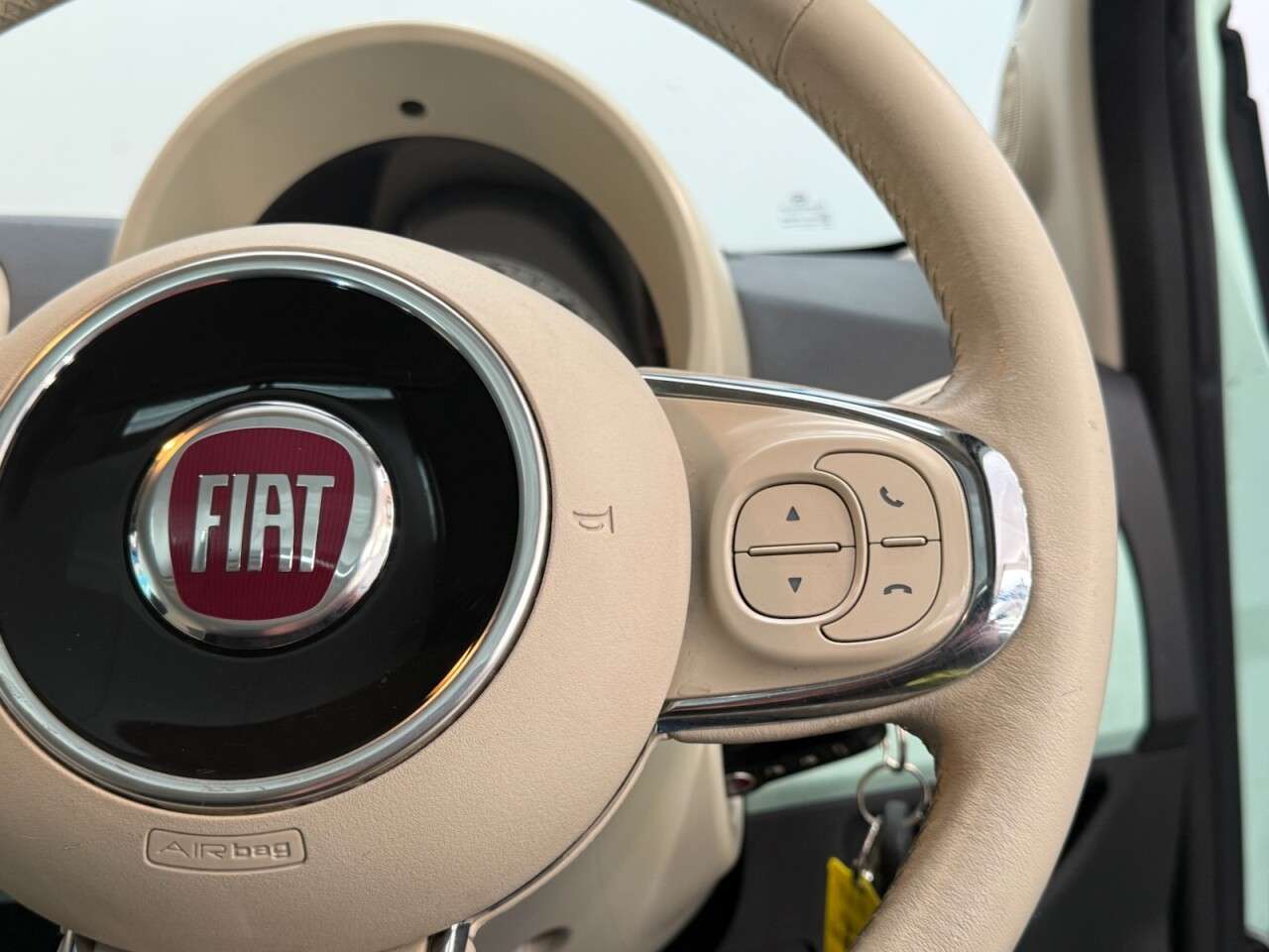 2016 FIAT 500 2016 FIAT 500