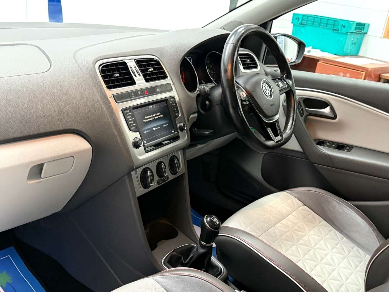 2017 VOLKSWAGEN POLO 2017 VOLKSWAGEN POLO