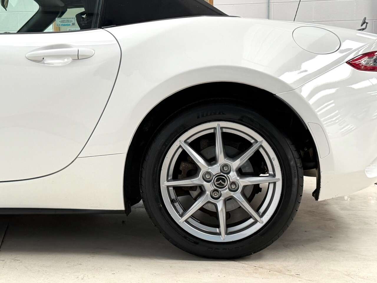 2015 MAZDA MX-5 2015 MAZDA MX-5