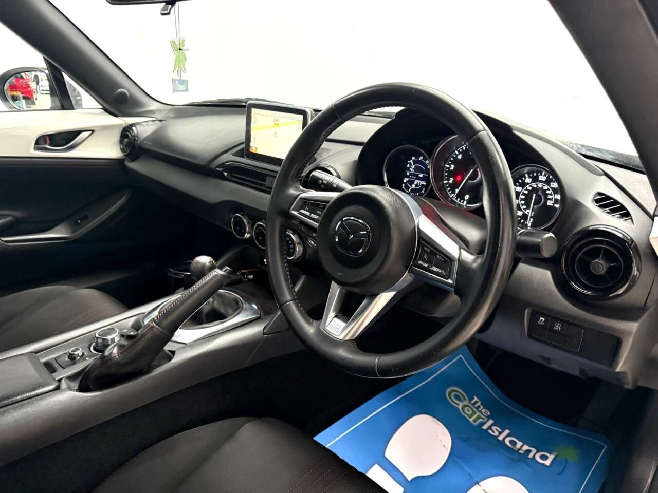 2015 MAZDA MX-5 2015 MAZDA MX-5