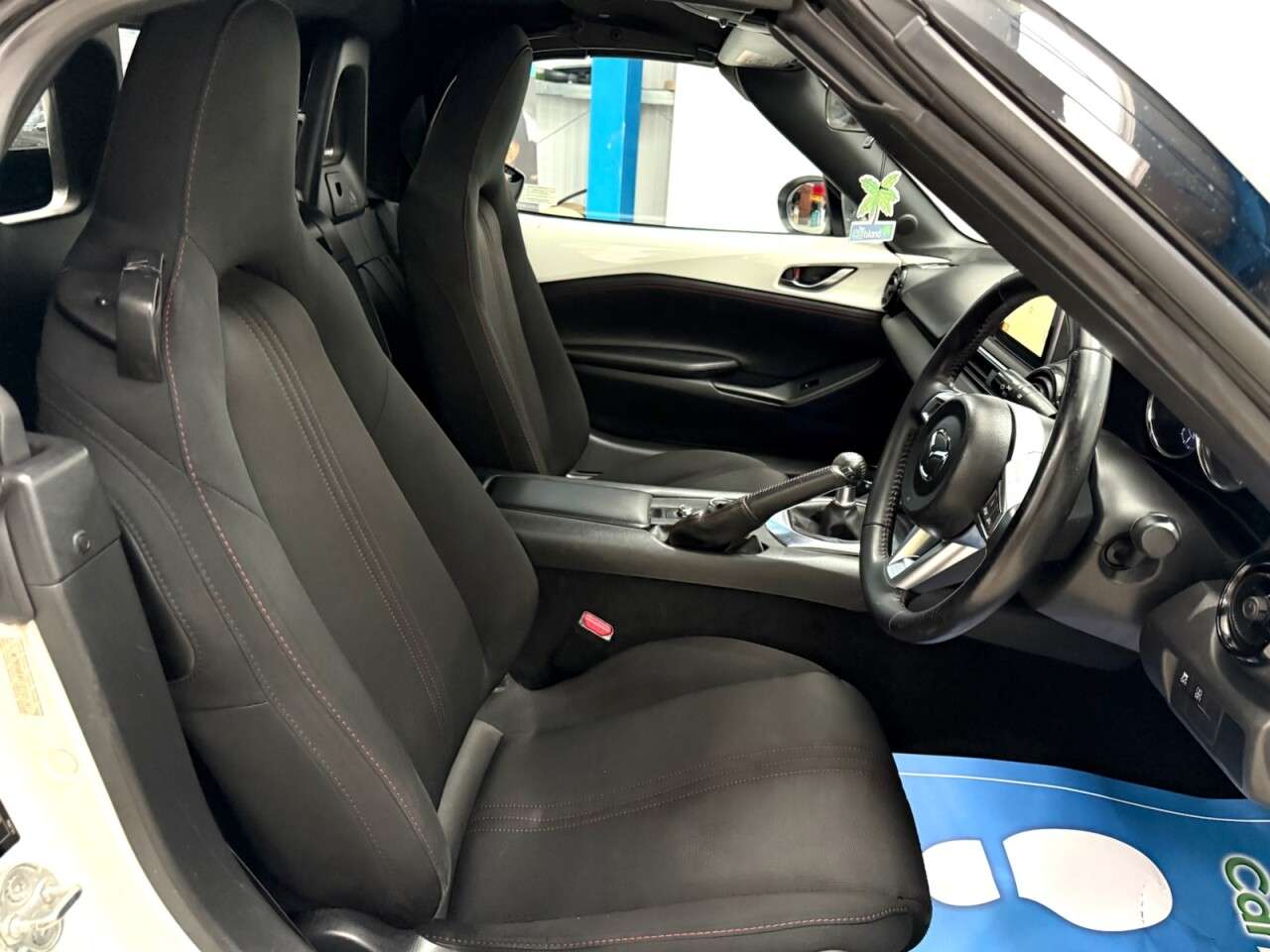 2015 MAZDA MX-5 2015 MAZDA MX-5