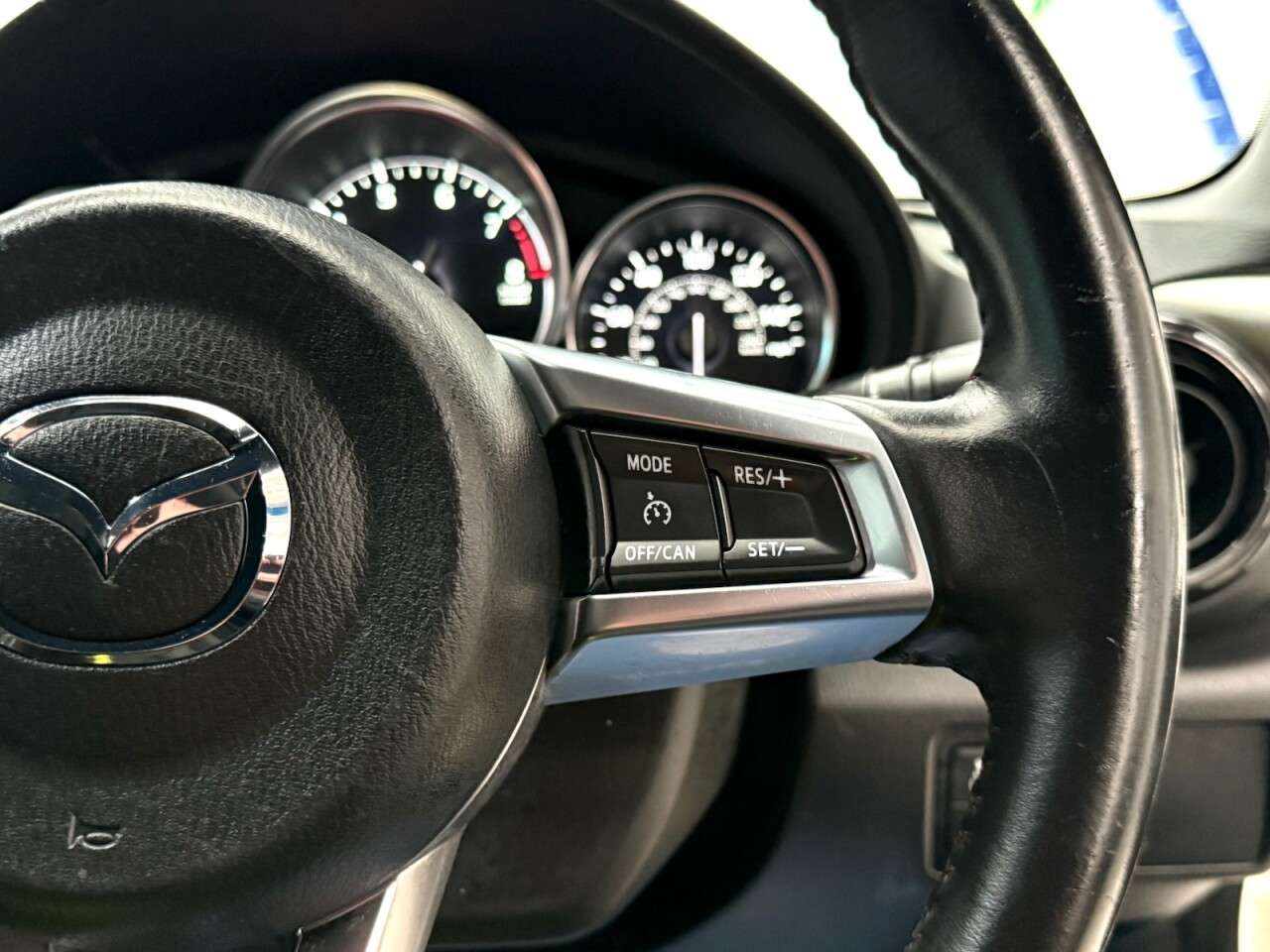 2015 MAZDA MX-5 2015 MAZDA MX-5