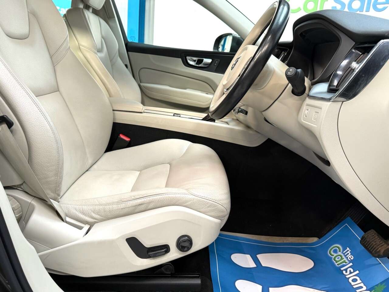 2018 VOLVO XC60 2018 VOLVO XC60