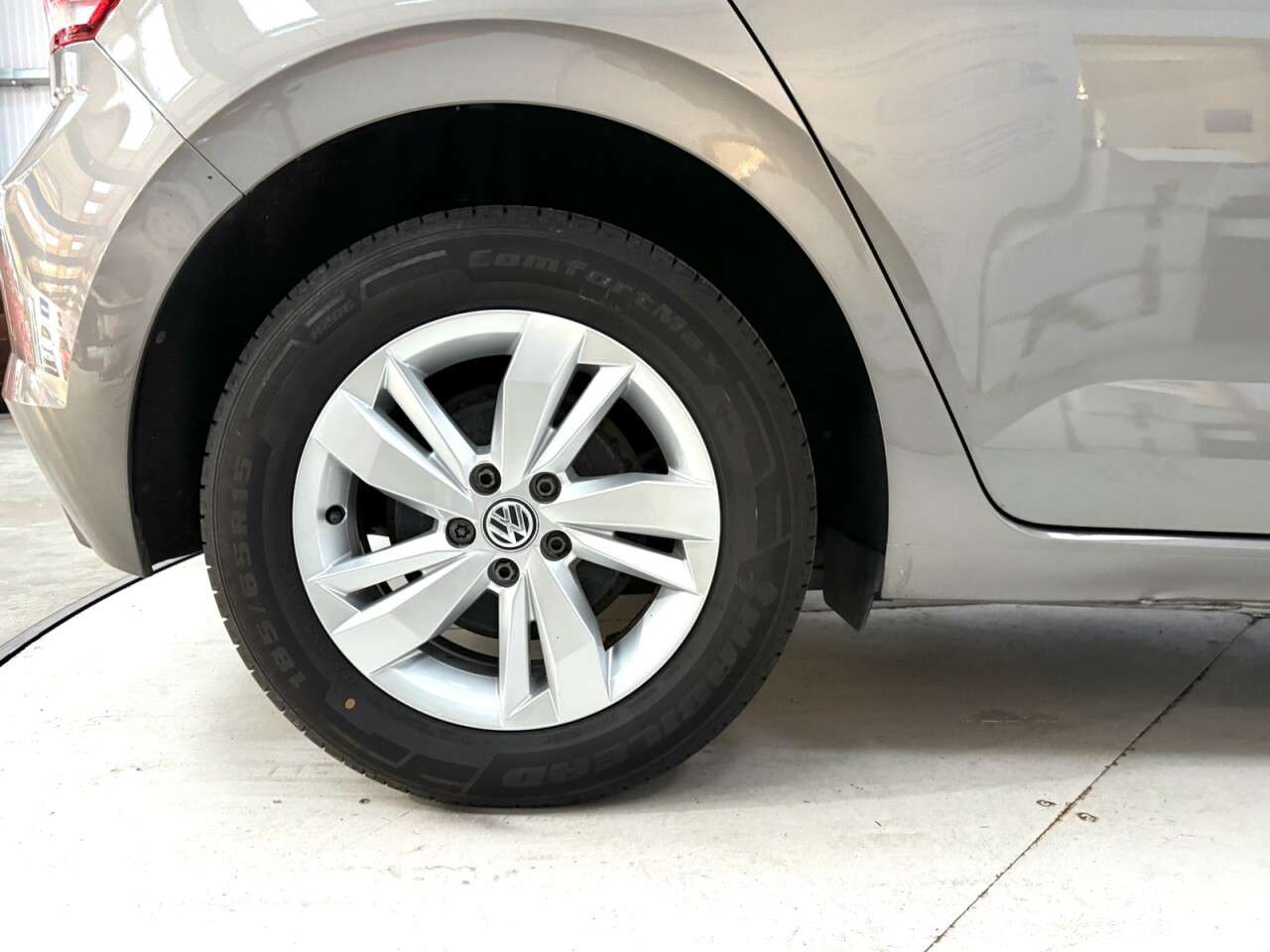 2019 VOLKSWAGEN POLO 2019 VOLKSWAGEN POLO