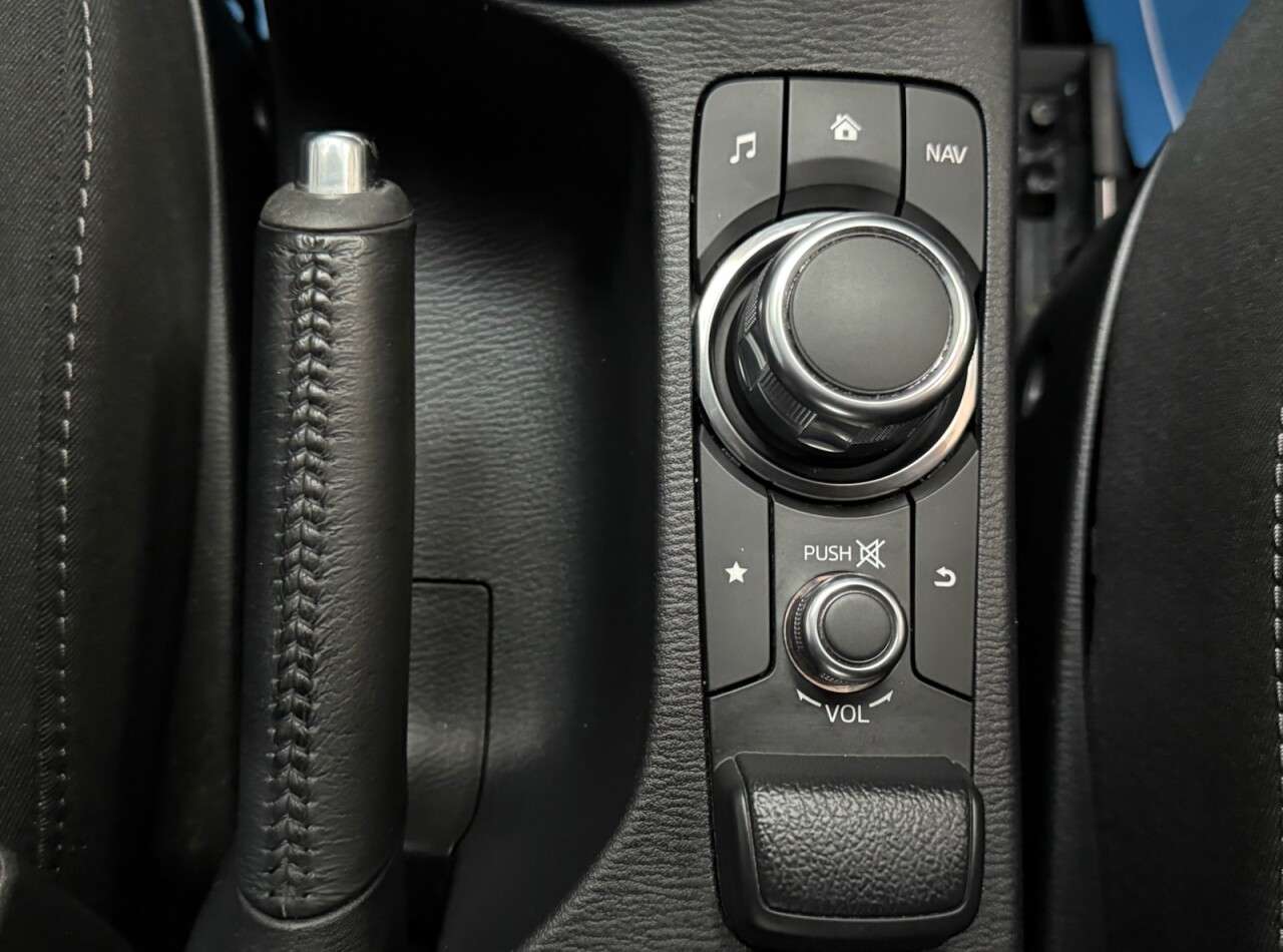 2018 MAZDA MAZDA2 2018 MAZDA MAZDA2