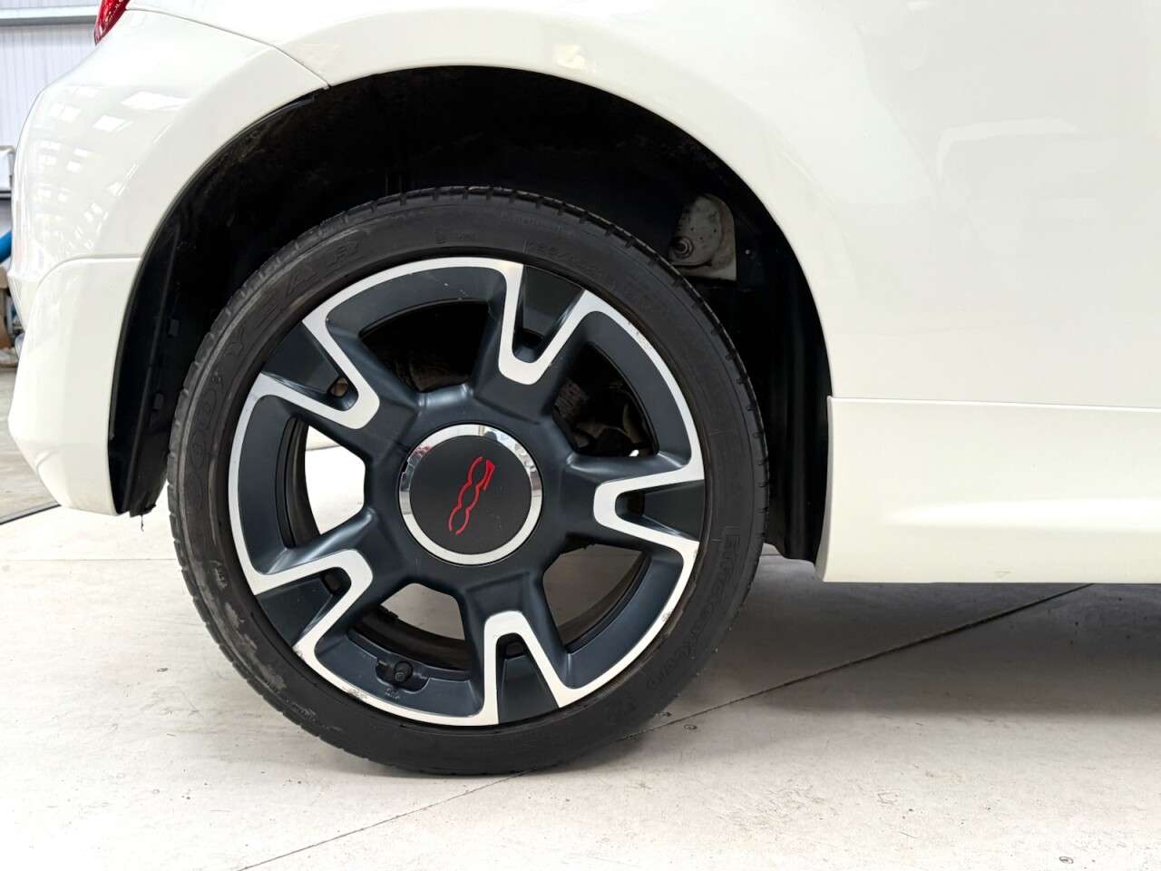 2019 FIAT 500 2019 FIAT 500