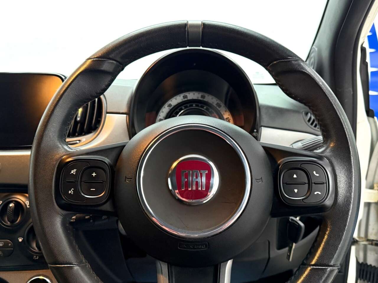 2019 FIAT 500 2019 FIAT 500