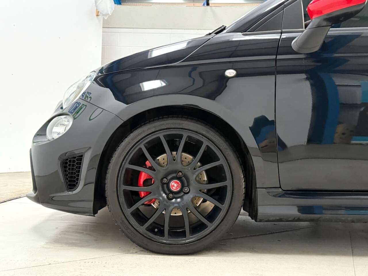 2017 ABARTH 595 2017 ABARTH 595