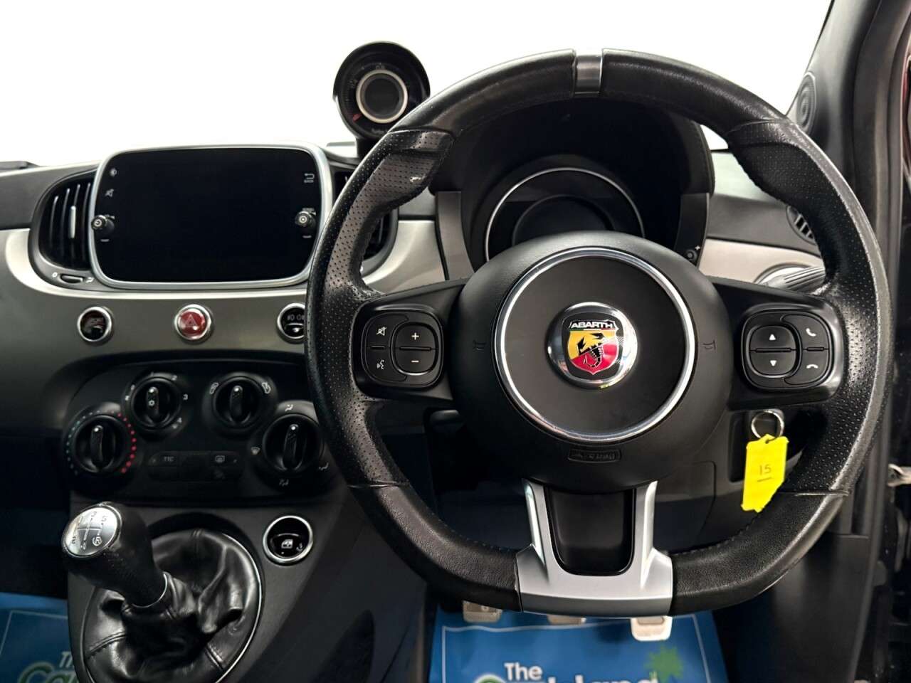 2017 ABARTH 595 2017 ABARTH 595