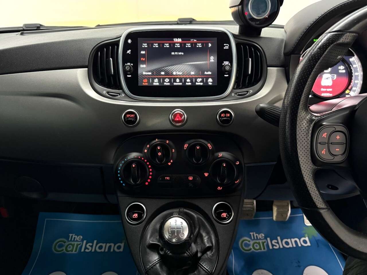 2017 ABARTH 595 2017 ABARTH 595