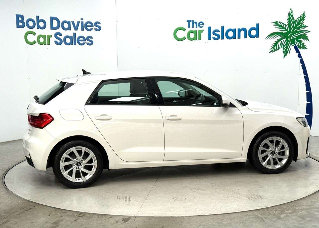 2021 AUDI A1 2021 AUDI A1