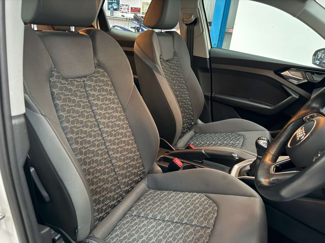 2021 AUDI A1 2021 AUDI A1