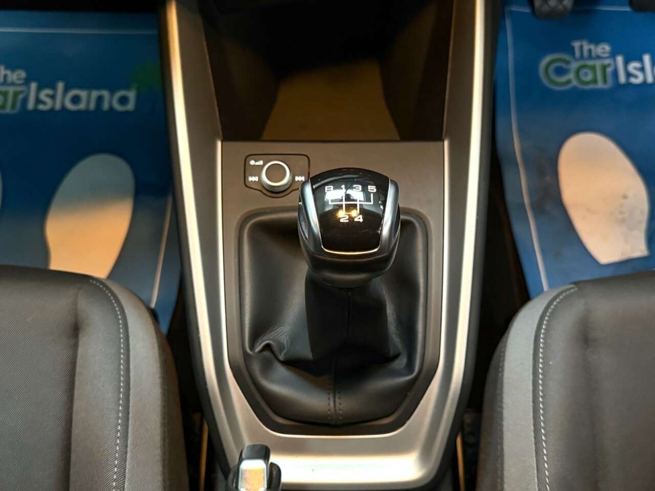 2021 AUDI A1 2021 AUDI A1