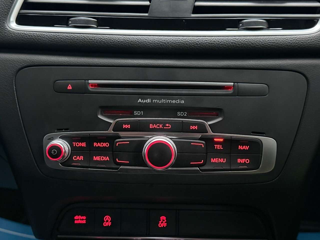 2017 AUDI Q3 2017 AUDI Q3