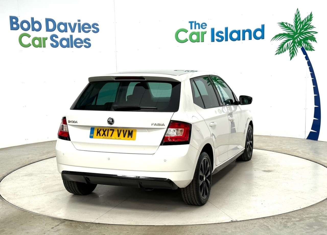 2017 SKODA FABIA 2017 SKODA FABIA