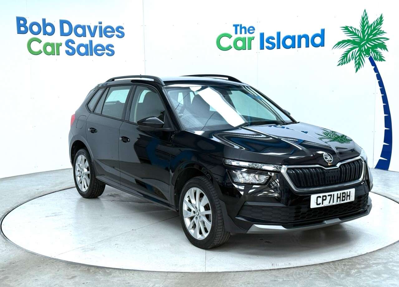 A 2021 SKODA KAMIQ 1.0 TSI SE SUV 5dr Petrol Manual Euro 6 (s/s) (110 ps) Rear Sensors, Cruise A 2021 SKODA KAMIQ 1.0 TSI SE SUV 5dr Petrol Manual Euro 6 (s/s) (110 ps) Rear Sensors, Cruise