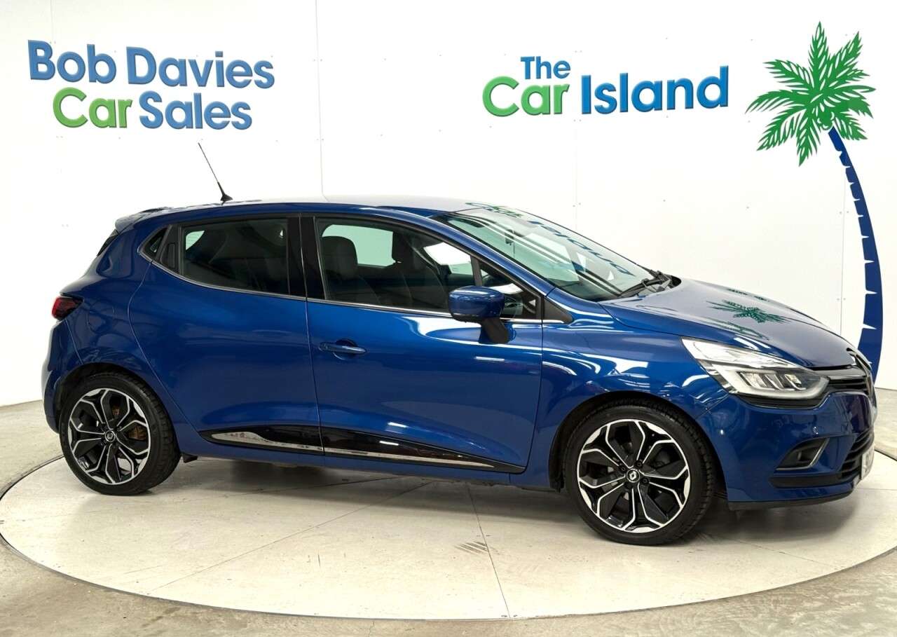 2017 RENAULT CLIO 2017 RENAULT CLIO