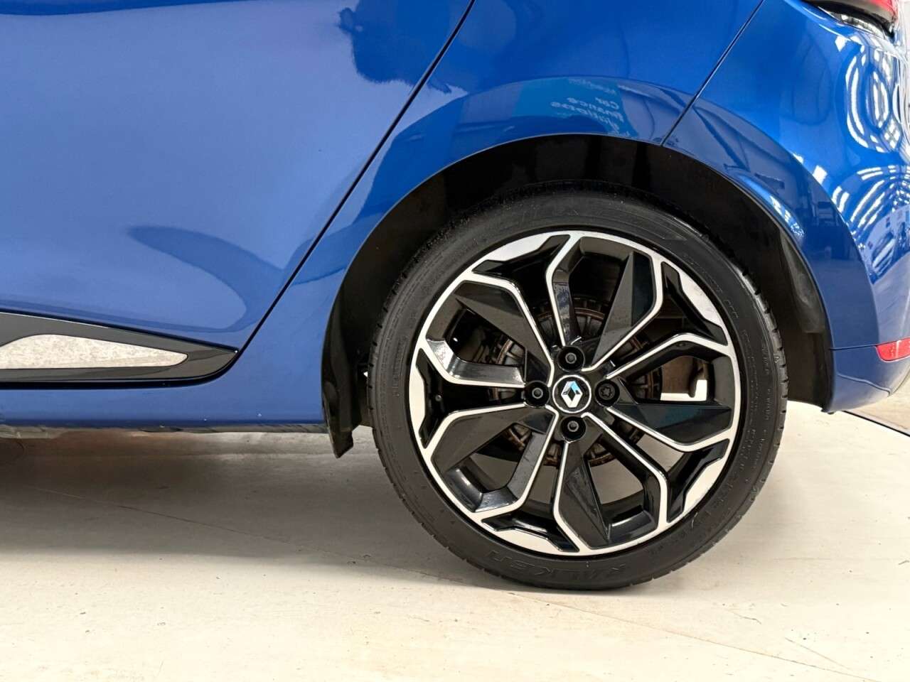 2017 RENAULT CLIO 2017 RENAULT CLIO