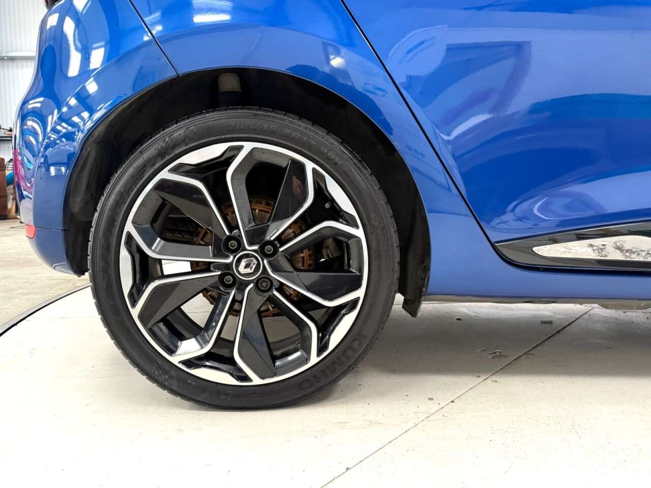 2017 RENAULT CLIO 2017 RENAULT CLIO