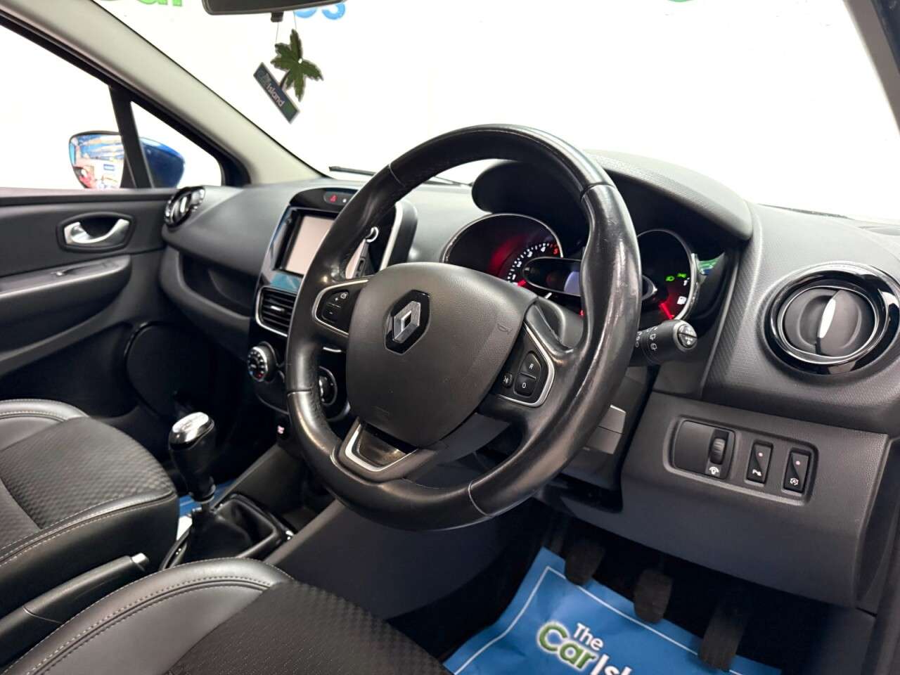 2017 RENAULT CLIO 2017 RENAULT CLIO