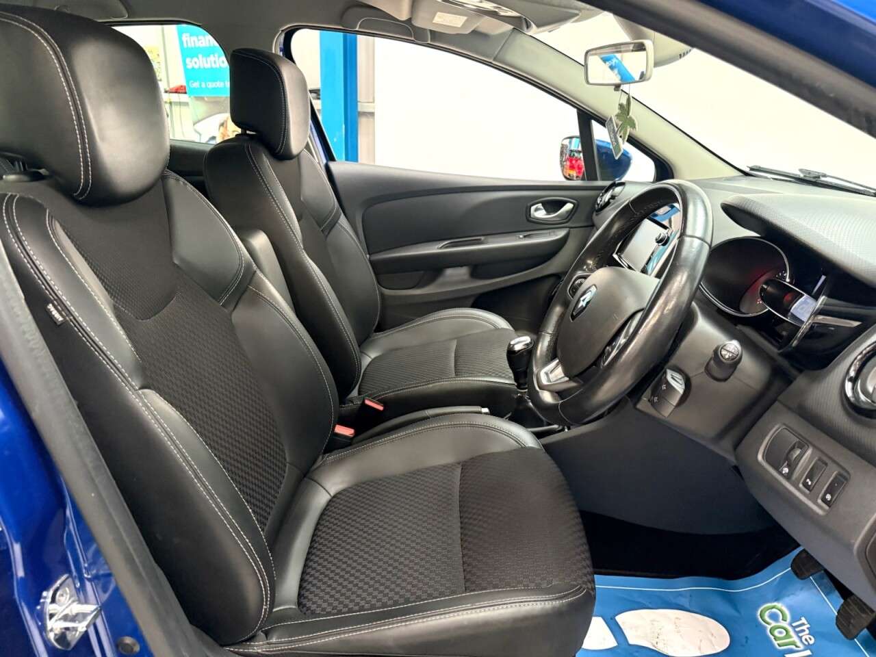 2017 RENAULT CLIO 2017 RENAULT CLIO