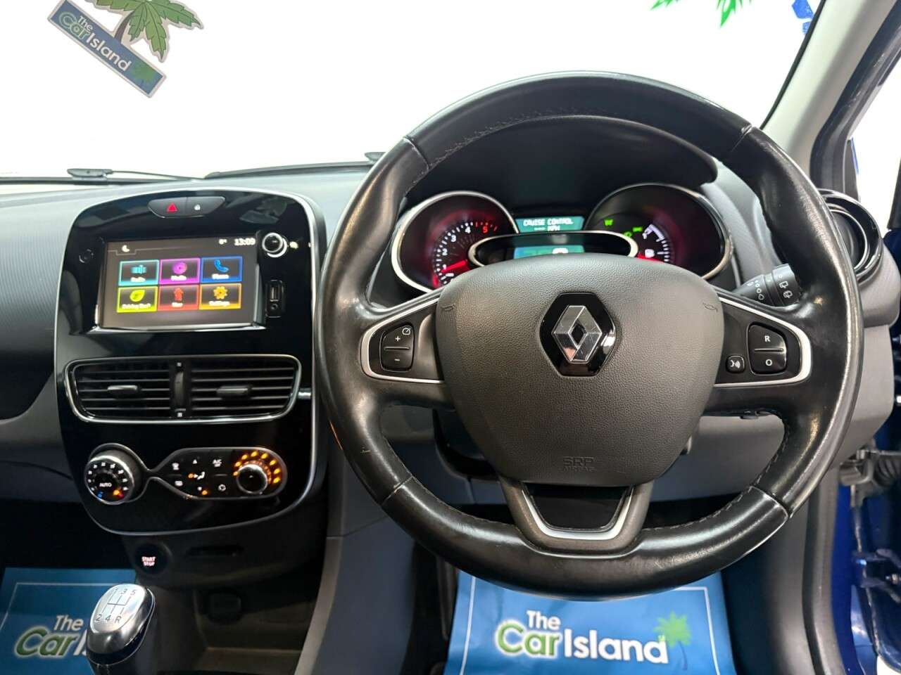 2017 RENAULT CLIO 2017 RENAULT CLIO