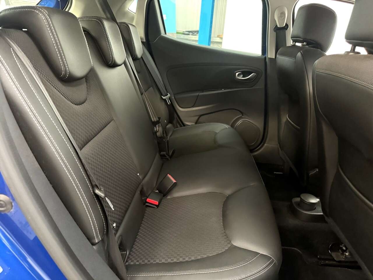 2017 RENAULT CLIO 2017 RENAULT CLIO