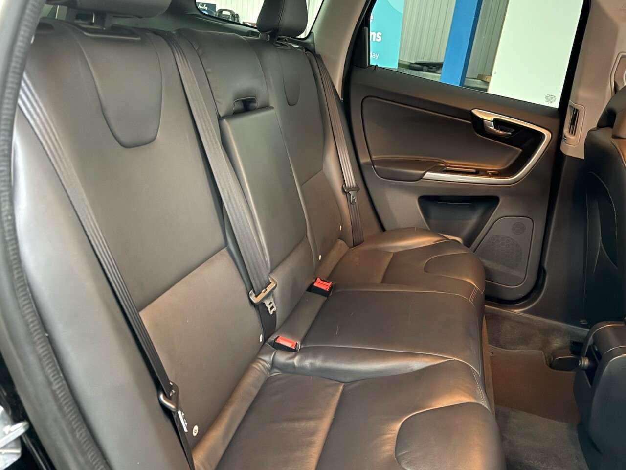 2017 VOLVO XC60 2017 VOLVO XC60