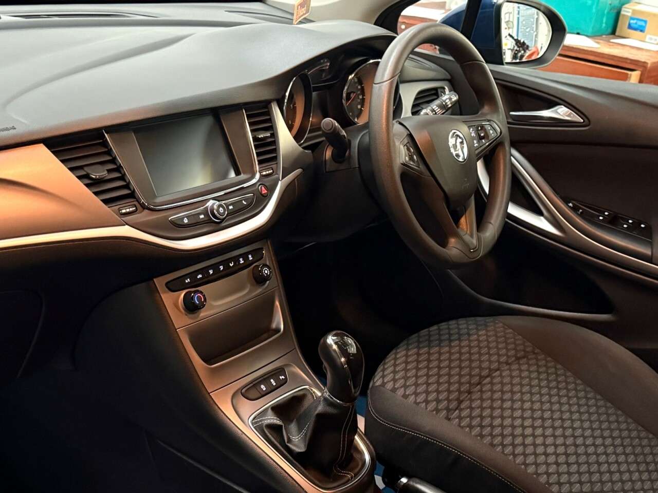 2018 VAUXHALL ASTRA 2018 VAUXHALL ASTRA