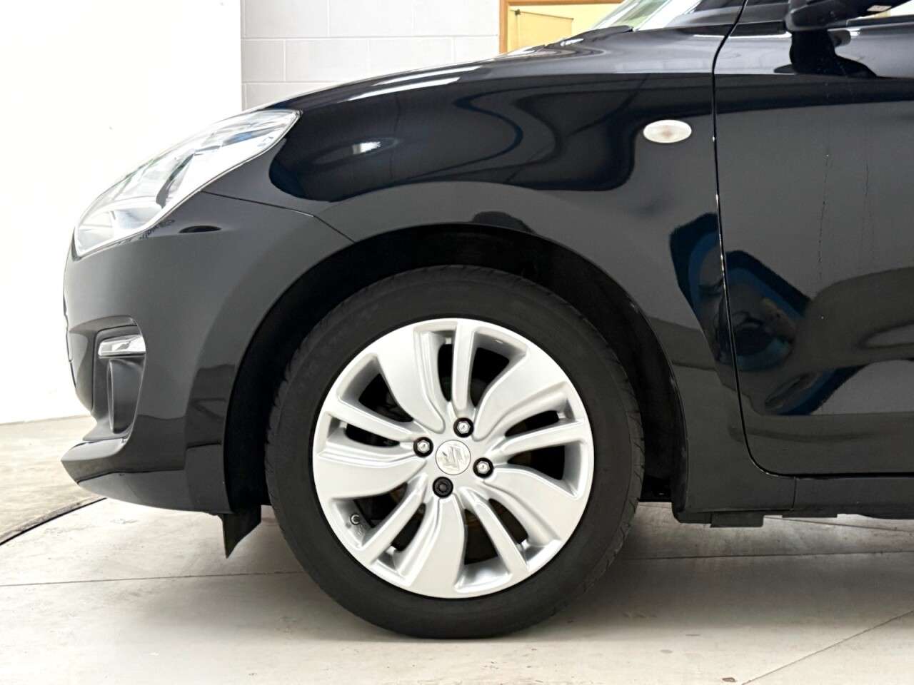 2018 SUZUKI SWIFT 2018 SUZUKI SWIFT