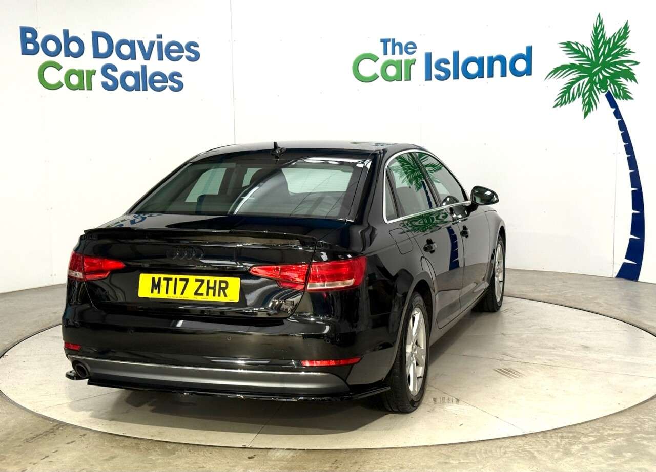 2017 AUDI A4 2017 AUDI A4