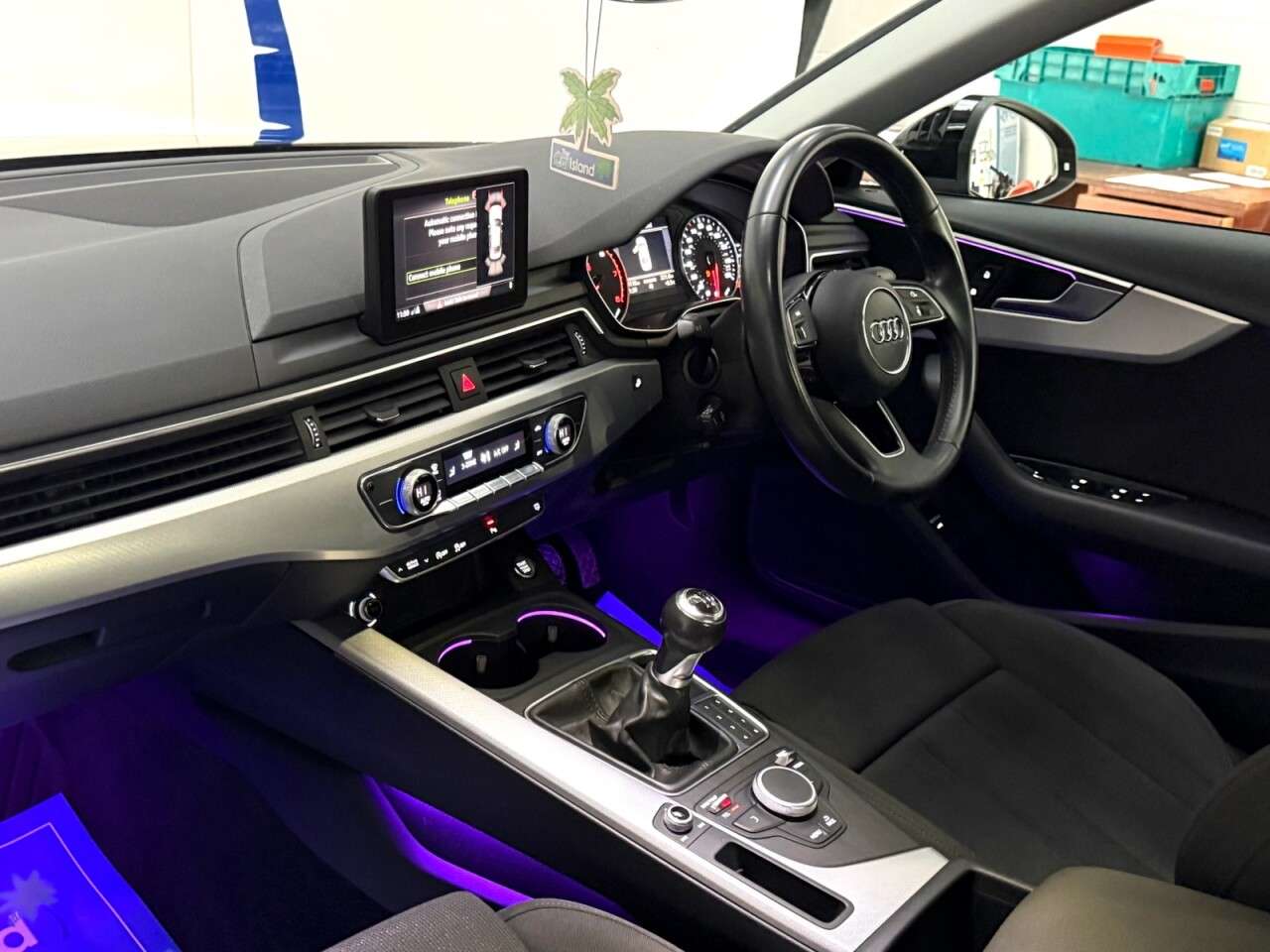 2017 AUDI A4 2017 AUDI A4