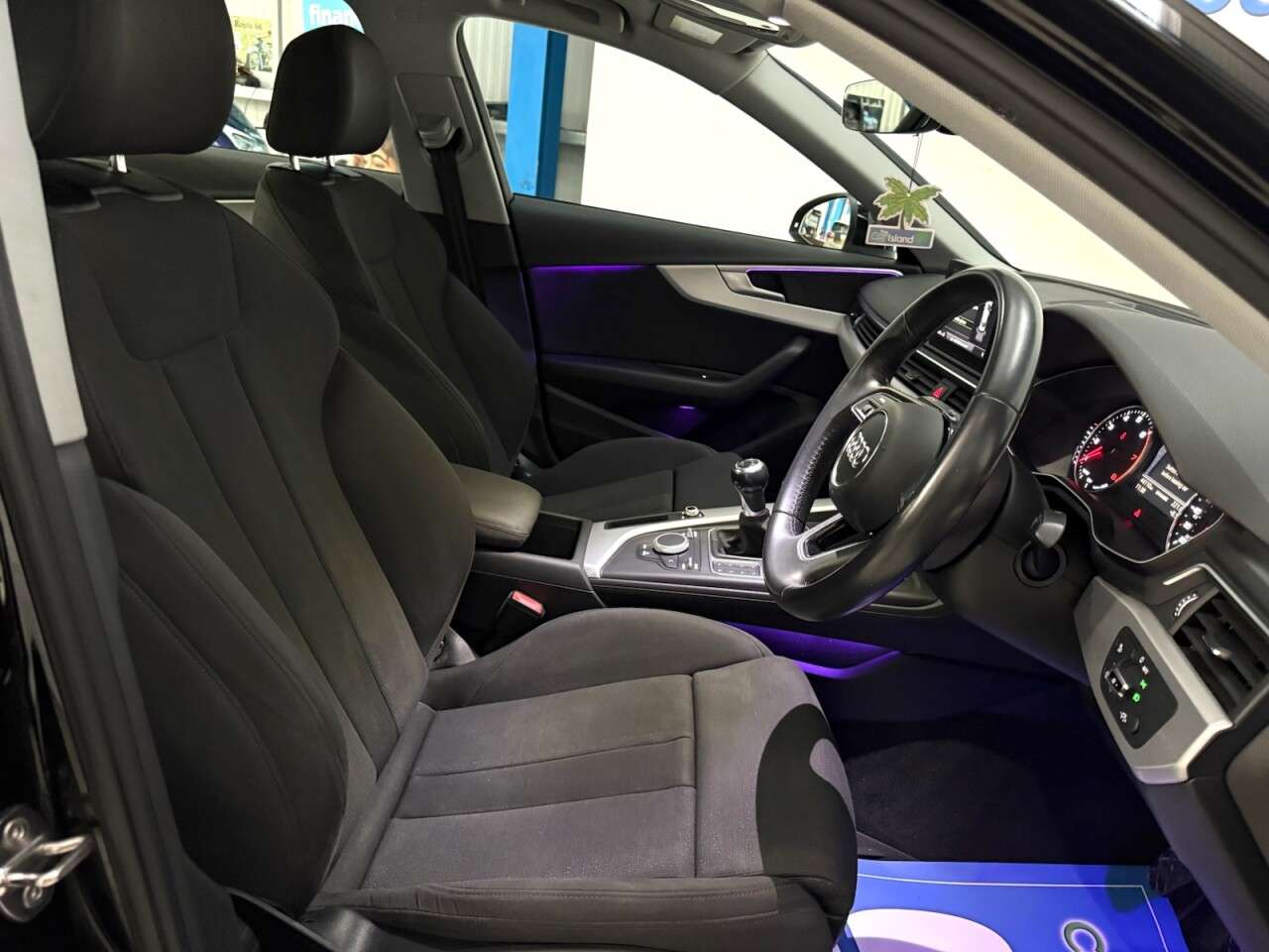 2017 AUDI A4 2017 AUDI A4