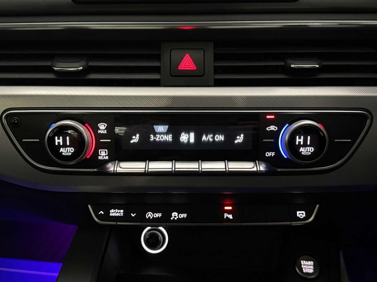 2017 AUDI A4 2017 AUDI A4