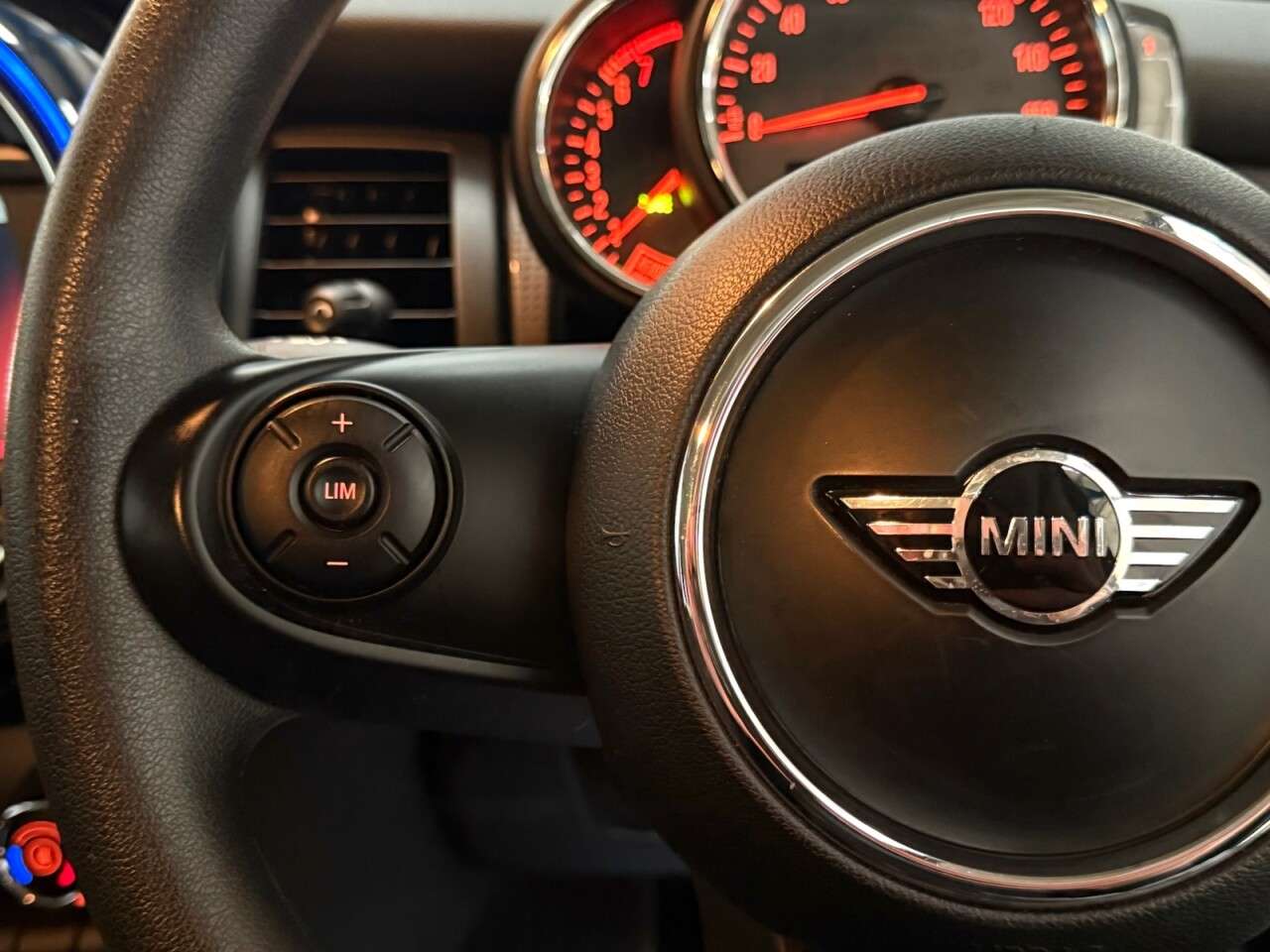 2018 MINI HATCH 2018 MINI HATCH
