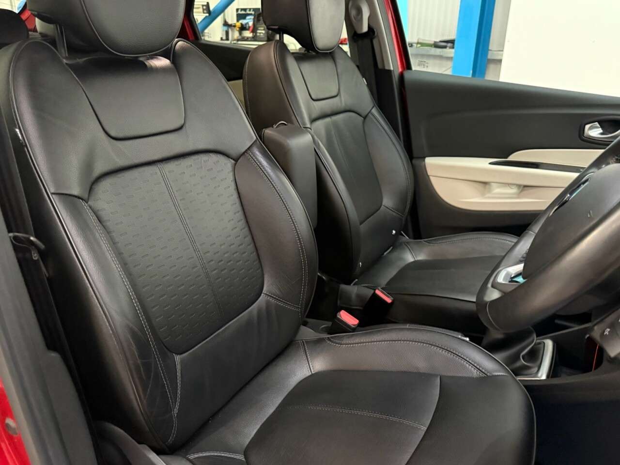 2017 RENAULT CAPTUR 2017 RENAULT CAPTUR