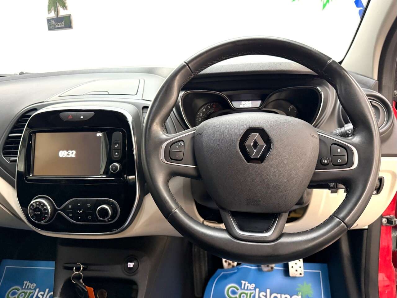 2017 RENAULT CAPTUR 2017 RENAULT CAPTUR