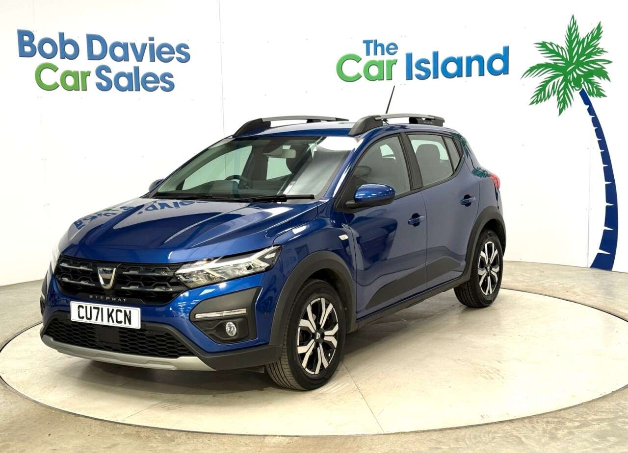A 2021 DACIA SANDERO STEPWAY 1.0 TCe Prestige Hatchback 5dr Petrol Manual Euro 6 (s/s) (90 ps) Full Main A 2021 DACIA SANDERO STEPWAY 1.0 TCe Prestige Hatchback 5dr Petrol Manual Euro 6 (s/s) (90 ps) Full Main