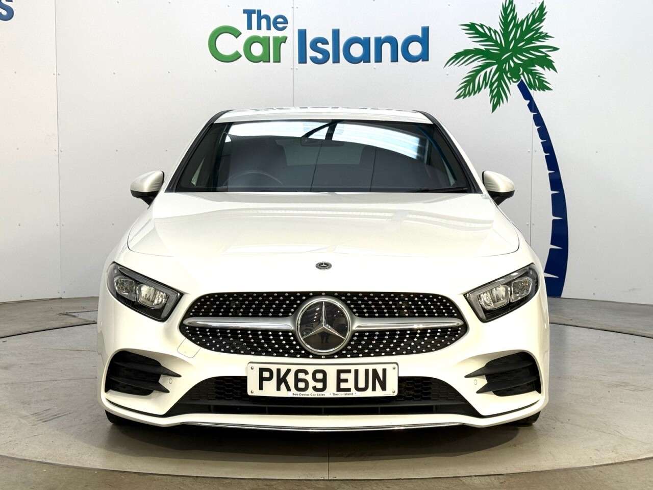 A 2019 MERCEDES-BENZ A-CLASS 1.3 A180 AMG Line (Executive) Hatchback 5dr Petrol 7G-DCT Euro 6 (s/s) (136 A 2019 MERCEDES-BENZ A-CLASS 1.3 A180 AMG Line (Executive) Hatchback 5dr Petrol 7G-DCT Euro 6 (s/s) (136
