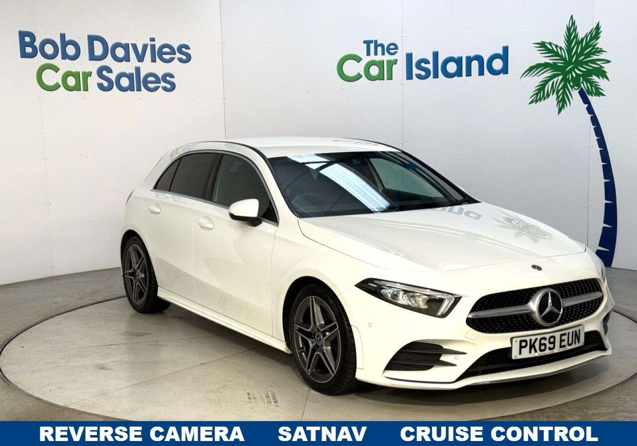 A 2019 MERCEDES-BENZ A-CLASS 1.3 A180 AMG Line (Executive) Hatchback 5dr Petrol 7G-DCT Euro 6 (s/s) (136 A 2019 MERCEDES-BENZ A-CLASS 1.3 A180 AMG Line (Executive) Hatchback 5dr Petrol 7G-DCT Euro 6 (s/s) (136