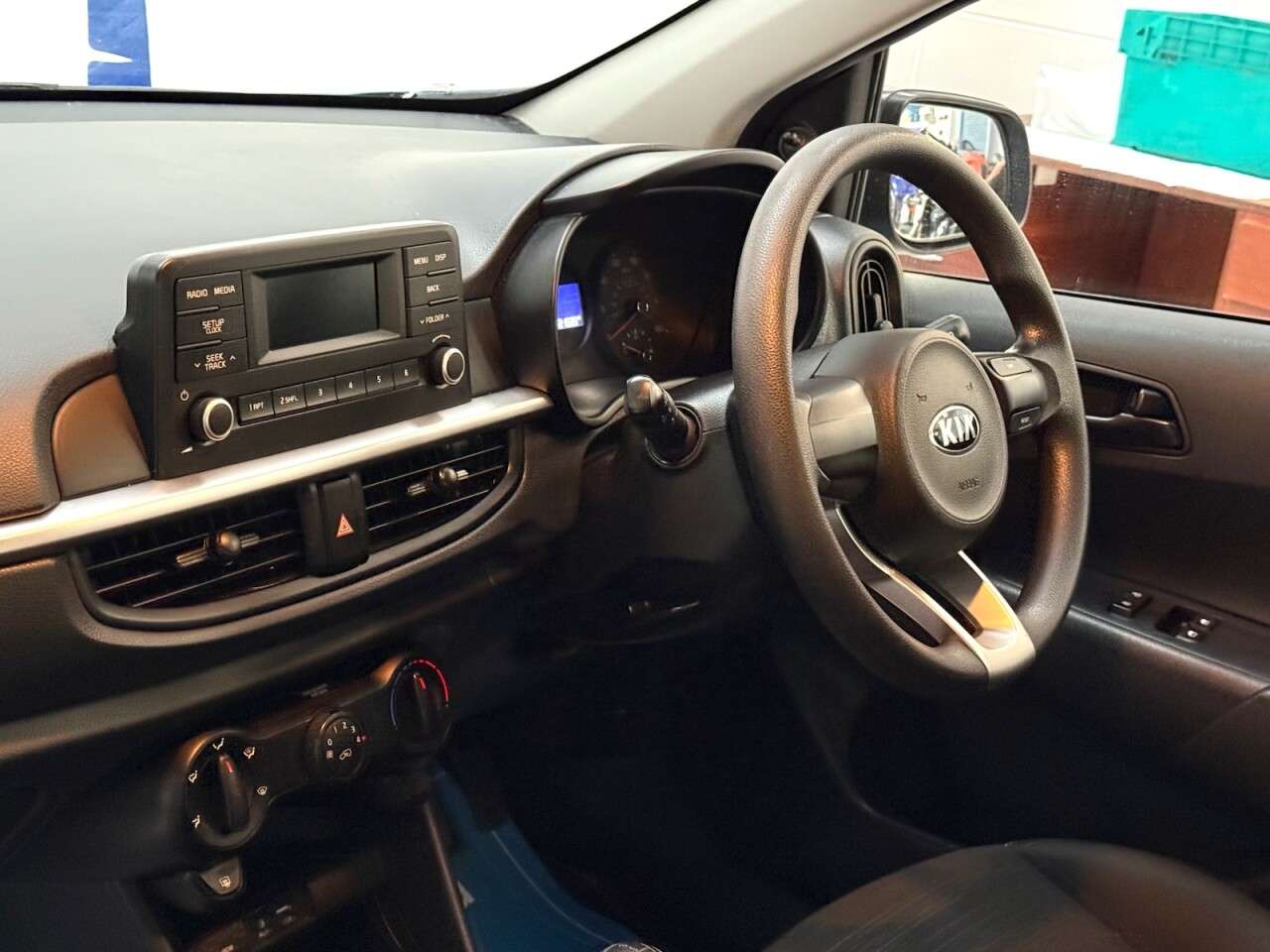 A 2020 KIA PICANTO 1.0 1 Hatchback 5dr Petrol Manual Euro 6 (s/s) (66 bhp) Bluetooth Media, Lo A 2020 KIA PICANTO 1.0 1 Hatchback 5dr Petrol Manual Euro 6 (s/s) (66 bhp) Bluetooth Media, Lo