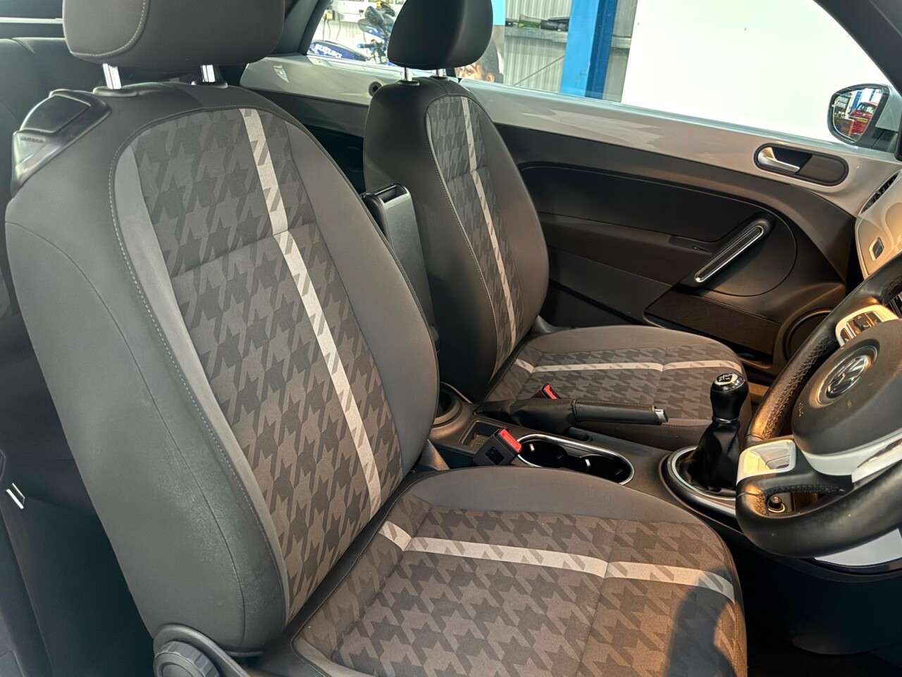 2017 VOLKSWAGEN BEETLE 2017 VOLKSWAGEN BEETLE