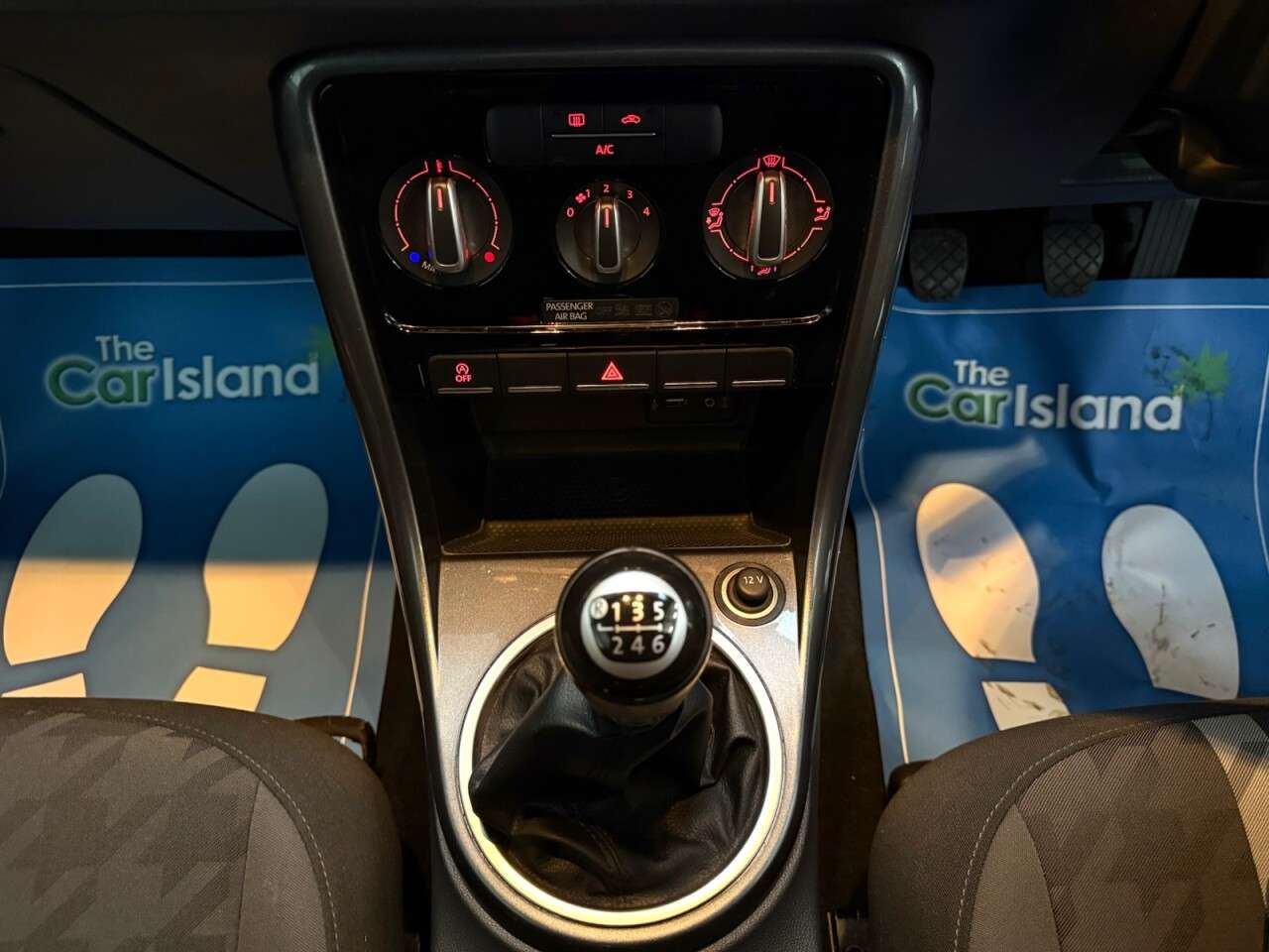 2017 VOLKSWAGEN BEETLE 2017 VOLKSWAGEN BEETLE