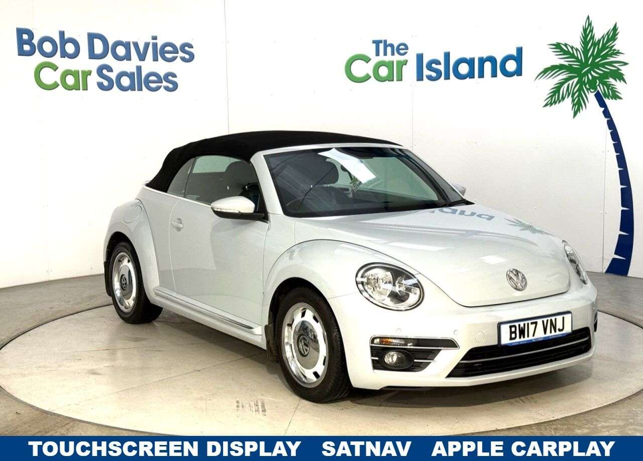 A 2017 VOLKSWAGEN BEETLE 1.4 TSI BlueMotion Tech Design Cabriolet 2dr Petrol Manual Euro 6 (s/s) (15 A 2017 VOLKSWAGEN BEETLE 1.4 TSI BlueMotion Tech Design Cabriolet 2dr Petrol Manual Euro 6 (s/s) (15