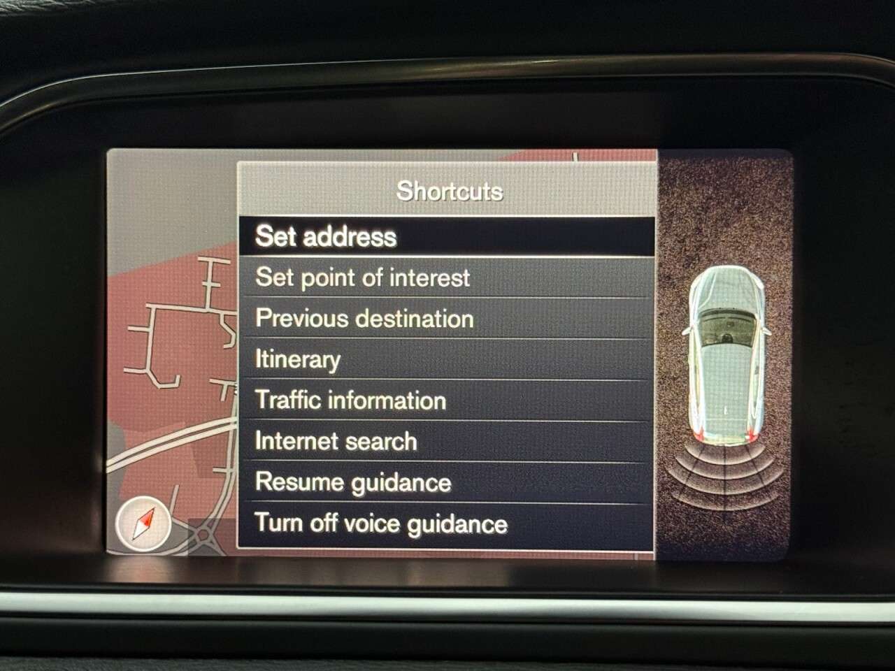 2018 VOLVO V40 2018 VOLVO V40