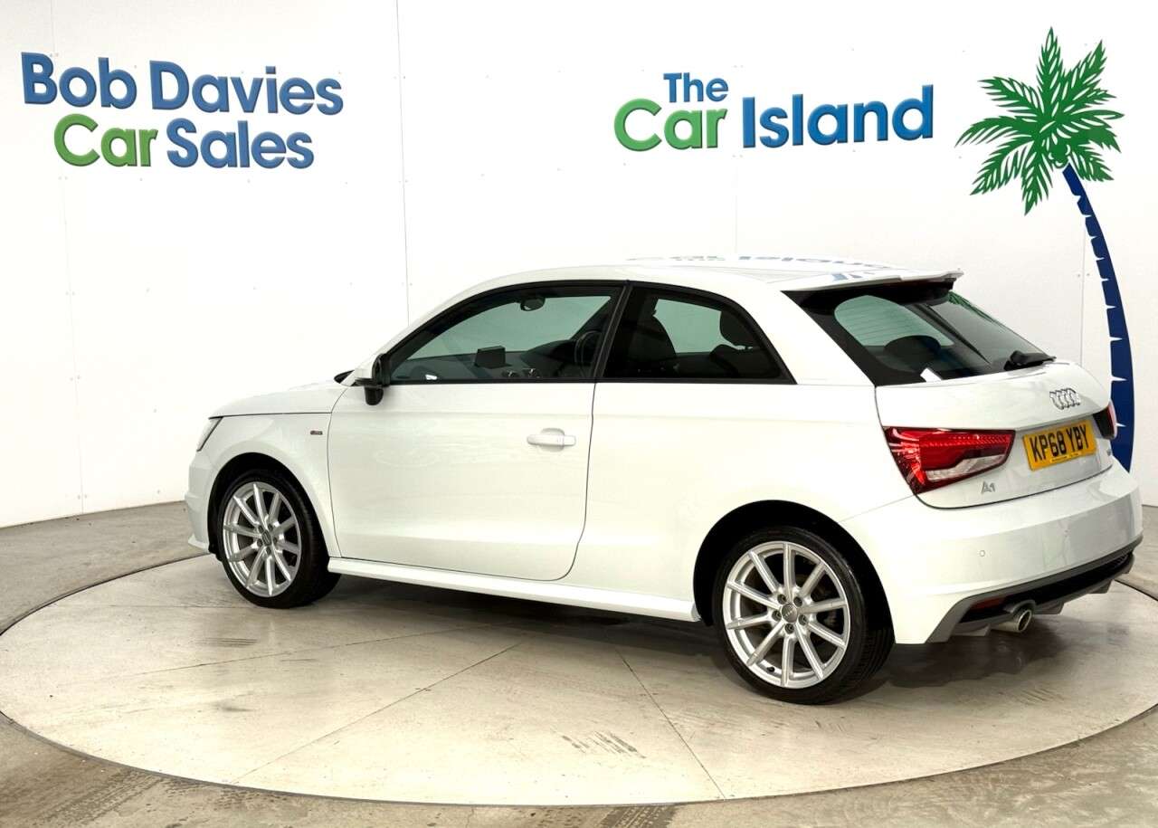 2018 AUDI A1 2018 AUDI A1