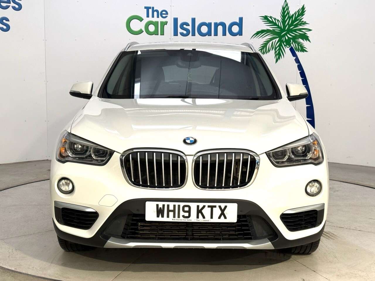 A 2019 BMW X1 2.0 20i xLine SUV 5dr Petrol DCT sDrive Euro 6 (s/s) (192 ps) Automatic 192 A 2019 BMW X1 2.0 20i xLine SUV 5dr Petrol DCT sDrive Euro 6 (s/s) (192 ps) Automatic 192