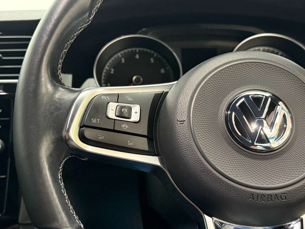 2020 VOLKSWAGEN GOLF 2020 VOLKSWAGEN GOLF