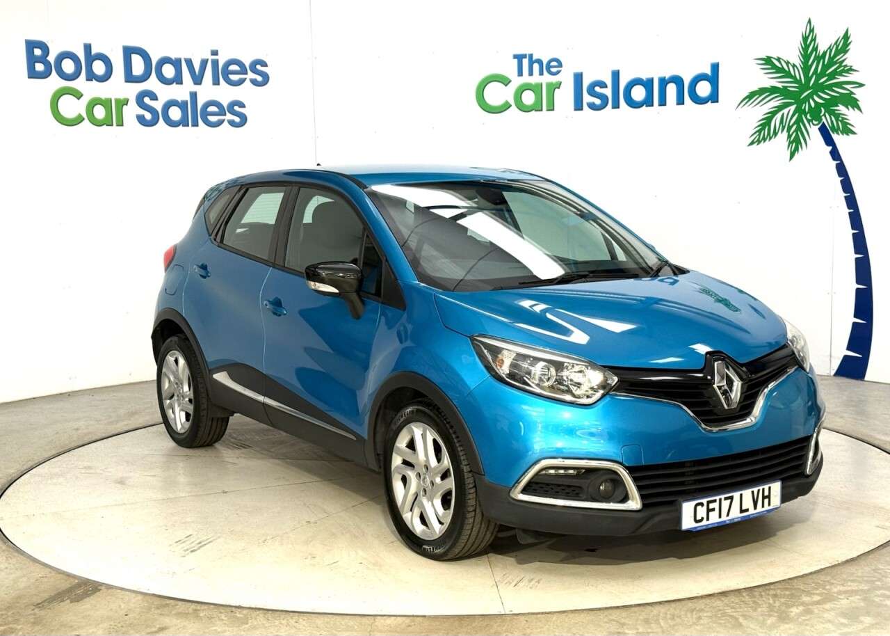 A 2017 RENAULT CAPTUR 1.5 dCi ENERGY Dynamique Nav SUV 5dr Diesel Manual Euro 6 (s/s) (90 ps) A 2017 RENAULT CAPTUR 1.5 dCi ENERGY Dynamique Nav SUV 5dr Diesel Manual Euro 6 (s/s) (90 ps)